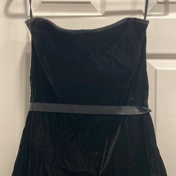 Velvet Party Dress - Picture 2 of 4